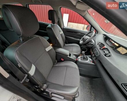 Білий Рено Гранд Сценік, об'ємом двигуна 1.5 л та пробігом 158 тис. км за 6999 $, фото 39 на Automoto.ua