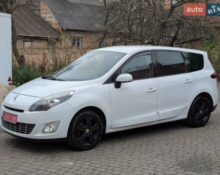 Білий Рено Гранд Сценік, об'ємом двигуна 1.5 л та пробігом 158 тис. км за 6999 $, фото 12 на Automoto.ua