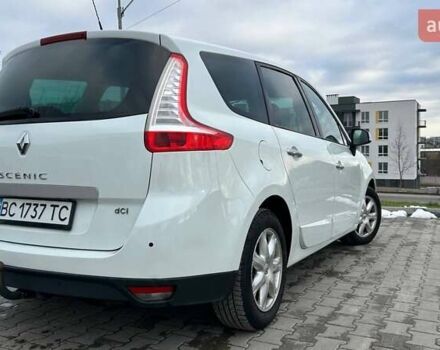 Белый Рено Гранд Сценик, объемом двигателя 1.6 л и пробегом 166 тыс. км за 8350 $, фото 11 на Automoto.ua