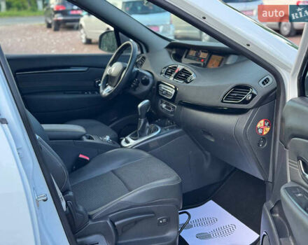 Білий Рено Гранд Сценік, об'ємом двигуна 2 л та пробігом 199 тис. км за 8250 $, фото 34 на Automoto.ua