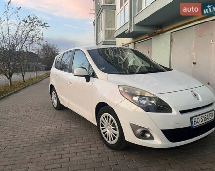 Белый Рено Гранд Сценик, объемом двигателя 1.46 л и пробегом 370 тыс. км за 6899 $, фото 37 на Automoto.ua