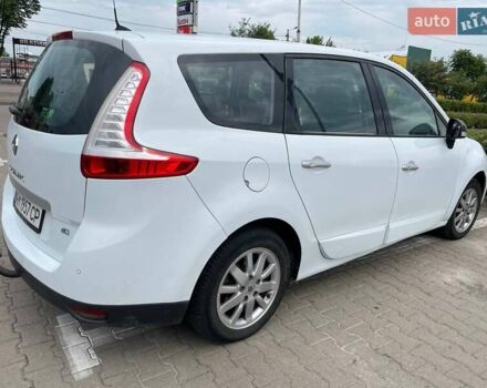 Білий Рено Гранд Сценік, об'ємом двигуна 1.5 л та пробігом 274 тис. км за 7300 $, фото 10 на Automoto.ua
