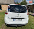Рено Гранд Сценик 2011 в Луцке на Automoto.ua Белый Рено Гранд Сценик, объемом двигателя 1.5 л и пробегом 241 тыс. км за 6800 $, фото 5 на Automoto.ua