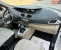 Белый Рено Гранд Сценик, объемом двигателя 1.5 л и пробегом 240 тыс. км за 8800 $, фото 47 на Automoto.ua