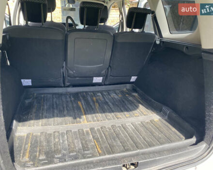 Рено Гранд Сценик 2011 в Луцке на Automoto.ua Белый Рено Гранд Сценик, объемом двигателя 1.5 л и пробегом 241 тыс. км за 6800 $, фото 18 на Automoto.ua