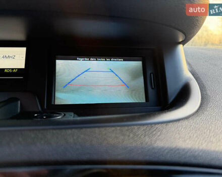 Белый Рено Гранд Сценик, объемом двигателя 1.9 л и пробегом 200 тыс. км за 8200 $, фото 35 на Automoto.ua