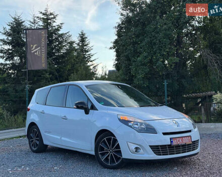 Білий Рено Гранд Сценік, об'ємом двигуна 2 л та пробігом 199 тис. км за 8250 $, фото 6 на Automoto.ua