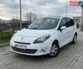 Белый Рено Гранд Сценик, объемом двигателя 1.6 л и пробегом 168 тыс. км за 7890 $, фото 1 на Automoto.ua