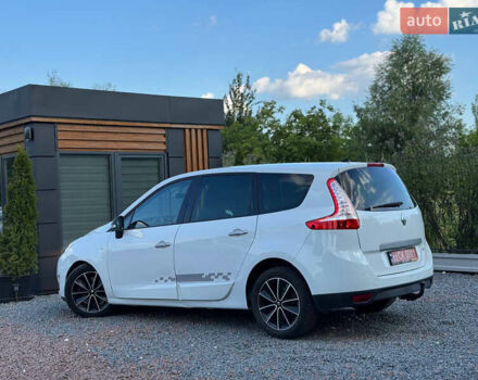 Білий Рено Гранд Сценік, об'ємом двигуна 2 л та пробігом 199 тис. км за 8250 $, фото 21 на Automoto.ua