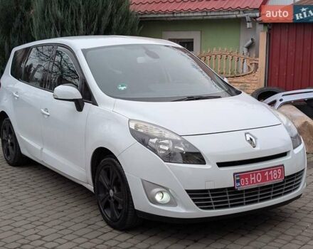Білий Рено Гранд Сценік, об'ємом двигуна 1.5 л та пробігом 158 тис. км за 6999 $, фото 3 на Automoto.ua