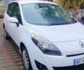 Белый Рено Гранд Сценик, объемом двигателя 1 л и пробегом 229 тыс. км за 7500 $, фото 1 на Automoto.ua