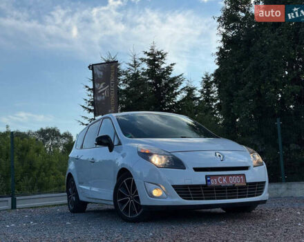 Білий Рено Гранд Сценік, об'ємом двигуна 2 л та пробігом 199 тис. км за 8250 $, фото 9 на Automoto.ua