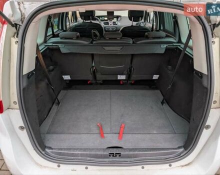 Білий Рено Гранд Сценік, об'ємом двигуна 1.5 л та пробігом 158 тис. км за 6999 $, фото 31 на Automoto.ua