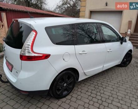 Білий Рено Гранд Сценік, об'ємом двигуна 1.5 л та пробігом 158 тис. км за 6999 $, фото 2 на Automoto.ua