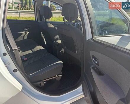 Білий Рено Гранд Сценік, об'ємом двигуна 1.6 л та пробігом 233 тис. км за 7300 $, фото 28 на Automoto.ua