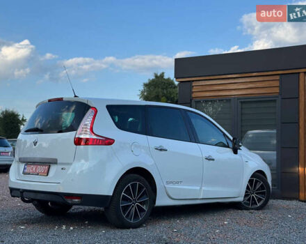 Білий Рено Гранд Сценік, об'ємом двигуна 2 л та пробігом 199 тис. км за 8250 $, фото 19 на Automoto.ua
