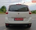 Белый Рено Гранд Сценик, объемом двигателя 1.5 л и пробегом 252 тыс. км за 7850 $, фото 26 на Automoto.ua
