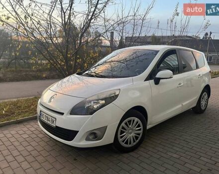 Белый Рено Гранд Сценик, объемом двигателя 1.46 л и пробегом 370 тыс. км за 6899 $, фото 19 на Automoto.ua