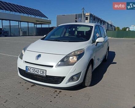 Білий Рено Гранд Сценік, об'ємом двигуна 1.6 л та пробігом 233 тис. км за 7300 $, фото 5 на Automoto.ua