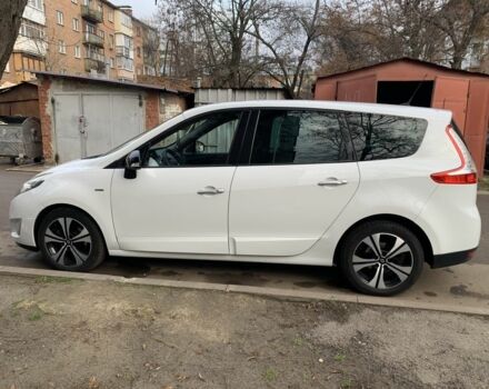Білий Рено Гранд Сценік, об'ємом двигуна 1.6 л та пробігом 273 тис. км за 7700 $, фото 1 на Automoto.ua