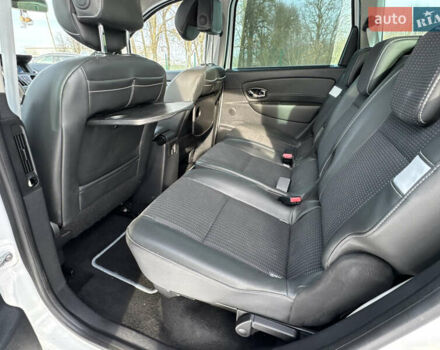 Белый Рено Гранд Сценик, объемом двигателя 1.6 л и пробегом 245 тыс. км за 7990 $, фото 42 на Automoto.ua