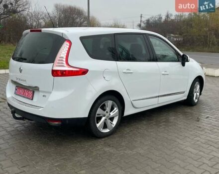 Белый Рено Гранд Сценик, объемом двигателя 1.6 л и пробегом 220 тыс. км за 9350 $, фото 5 на Automoto.ua