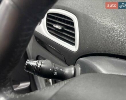 Білий Рено Гранд Сценік, об'ємом двигуна 1.46 л та пробігом 291 тис. км за 7790 $, фото 20 на Automoto.ua