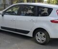 Белый Рено Гранд Сценик, объемом двигателя 1.5 л и пробегом 360 тыс. км за 8000 $, фото 1 на Automoto.ua