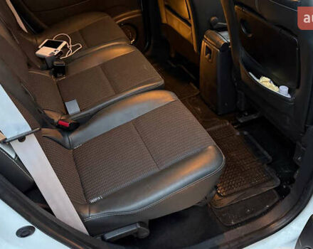 Белый Рено Гранд Сценик, объемом двигателя 1.6 л и пробегом 182 тыс. км за 9000 $, фото 25 на Automoto.ua