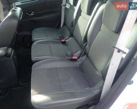 Білий Рено Гранд Сценік, об'ємом двигуна 1.5 л та пробігом 242 тис. км за 8250 $, фото 15 на Automoto.ua