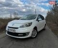 Белый Рено Гранд Сценик, объемом двигателя 1.6 л и пробегом 295 тыс. км за 8250 $, фото 1 на Automoto.ua