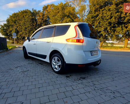 Белый Рено Гранд Сценик, объемом двигателя 1.5 л и пробегом 240 тыс. км за 8499 $, фото 4 на Automoto.ua