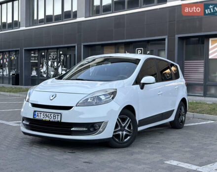 Белый Рено Гранд Сценик, объемом двигателя 1.5 л и пробегом 201 тыс. км за 8499 $, фото 4 на Automoto.ua