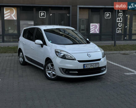 Белый Рено Гранд Сценик, объемом двигателя 1.5 л и пробегом 201 тыс. км за 8499 $, фото 1 на Automoto.ua