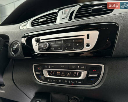 Белый Рено Гранд Сценик, объемом двигателя 1.6 л и пробегом 207 тыс. км за 9450 $, фото 99 на Automoto.ua