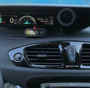 Білий Рено Гранд Сценік, об'ємом двигуна 1.6 л та пробігом 204 тис. км за 10300 $, фото 11 на Automoto.ua