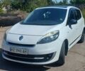 Белый Рено Гранд Сценик, объемом двигателя 1.5 л и пробегом 278 тыс. км за 8500 $, фото 1 на Automoto.ua