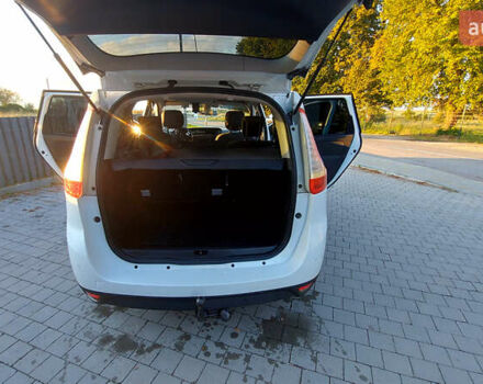 Белый Рено Гранд Сценик, объемом двигателя 1.5 л и пробегом 240 тыс. км за 8499 $, фото 18 на Automoto.ua