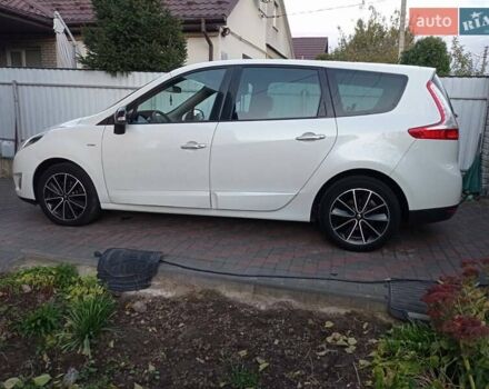 Білий Рено Гранд Сценік, об'ємом двигуна 1.5 л та пробігом 242 тис. км за 8250 $, фото 12 на Automoto.ua