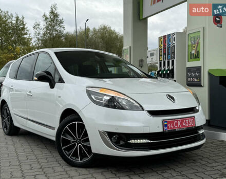 Белый Рено Гранд Сценик, объемом двигателя 1.6 л и пробегом 207 тыс. км за 9450 $, фото 1 на Automoto.ua