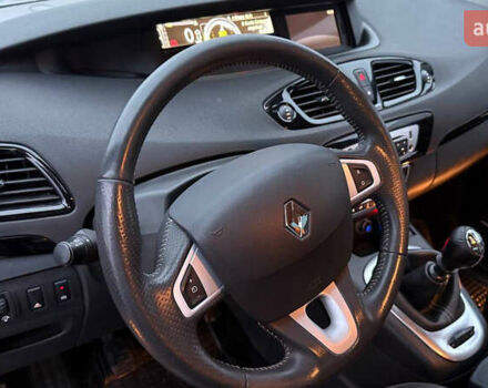 Белый Рено Гранд Сценик, объемом двигателя 1.6 л и пробегом 182 тыс. км за 9000 $, фото 15 на Automoto.ua