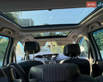 Белый Рено Гранд Сценик, объемом двигателя 1.5 л и пробегом 230 тыс. км за 7800 $, фото 19 на Automoto.ua