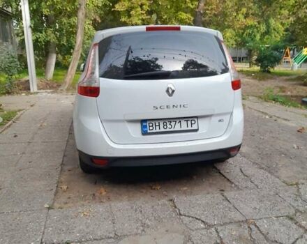 Белый Рено Гранд Сценик, объемом двигателя 1.46 л и пробегом 244 тыс. км за 8700 $, фото 2 на Automoto.ua