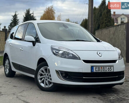 Білий Рено Гранд Сценік, об'ємом двигуна 1.5 л та пробігом 236 тис. км за 7800 $, фото 8 на Automoto.ua