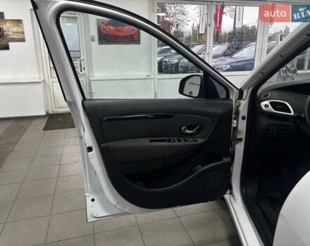 Білий Рено Гранд Сценік, об'ємом двигуна 1.46 л та пробігом 291 тис. км за 7790 $, фото 17 на Automoto.ua