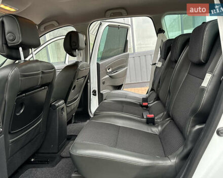 Белый Рено Гранд Сценик, объемом двигателя 1.6 л и пробегом 207 тыс. км за 9450 $, фото 77 на Automoto.ua