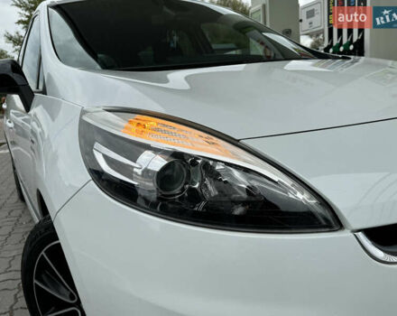 Белый Рено Гранд Сценик, объемом двигателя 1.6 л и пробегом 207 тыс. км за 9450 $, фото 6 на Automoto.ua