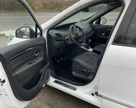 Белый Рено Гранд Сценик, объемом двигателя 1.6 л и пробегом 220 тыс. км за 9350 $, фото 11 на Automoto.ua