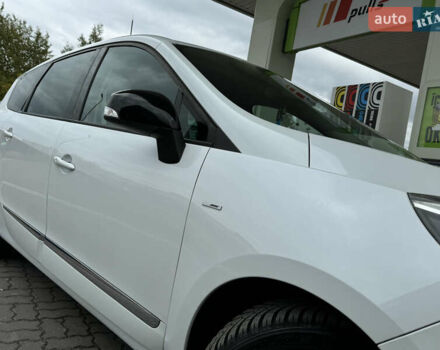 Белый Рено Гранд Сценик, объемом двигателя 1.6 л и пробегом 207 тыс. км за 9450 $, фото 9 на Automoto.ua