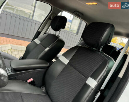 Белый Рено Гранд Сценик, объемом двигателя 1.6 л и пробегом 207 тыс. км за 9450 $, фото 62 на Automoto.ua